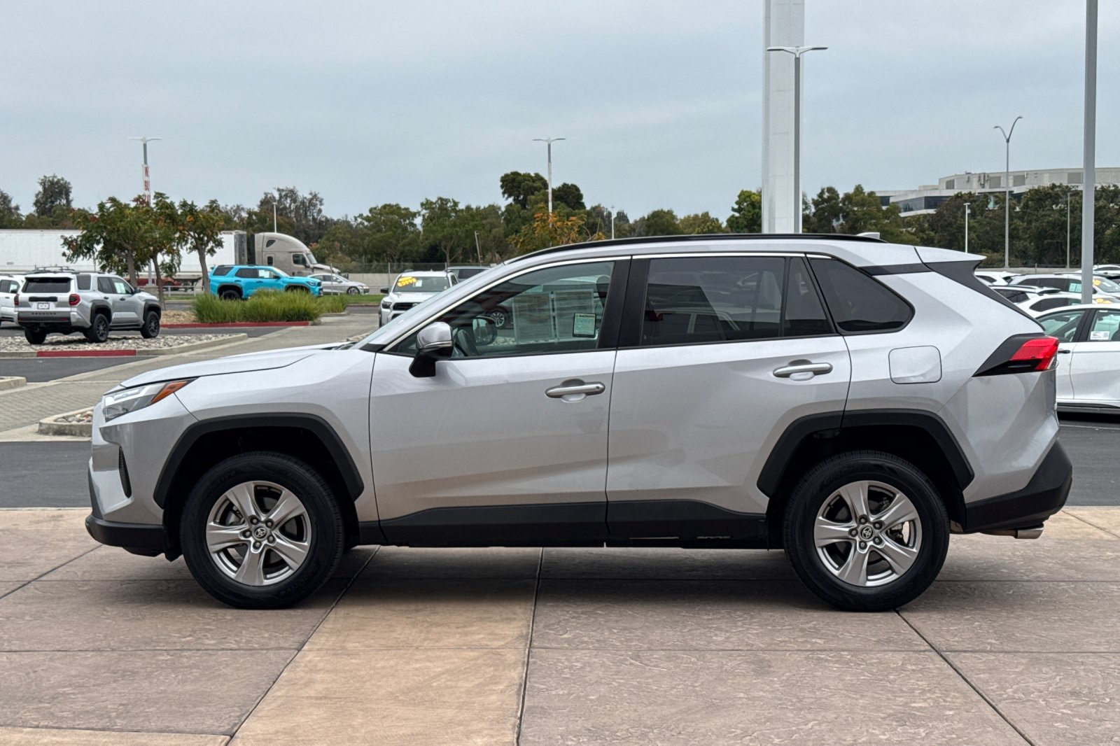 Certified 2025 Toyota RAV4 XLE w/ Weather Package AWD/4WD image 8