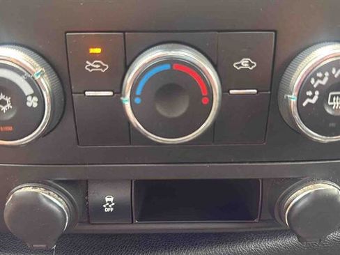 Used 2012 Chevrolet Silverado 2500 LT AWD/4WD image 26