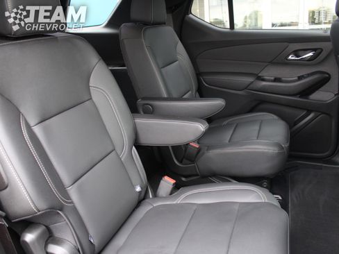 Used 2023 Chevrolet Traverse LT AWD/4WD image 25