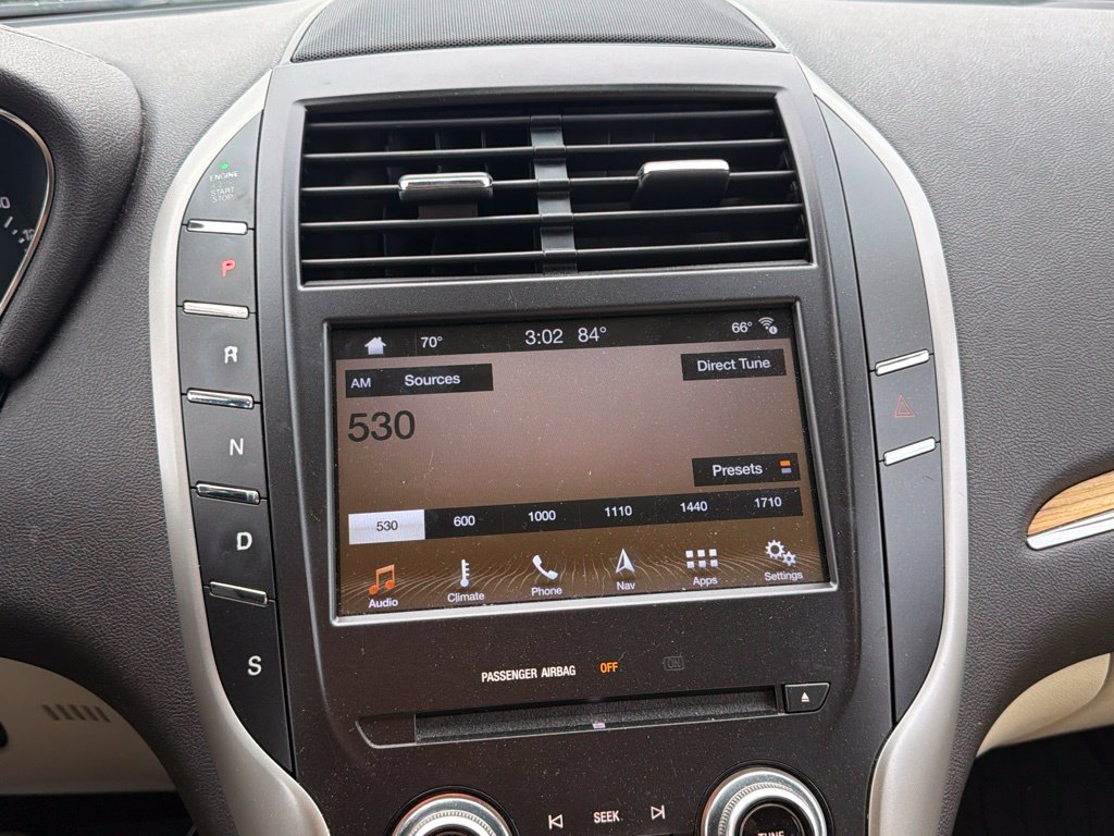 Used 2016 Lincoln MKC Select w/ Select Plus Package FWD image 2