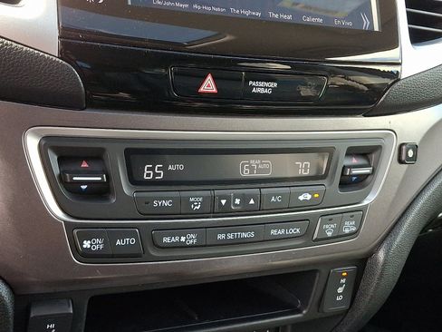 Used 2017 Honda Pilot EX-L image 18