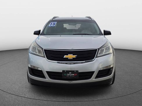Used 2015 Chevrolet Traverse LS FWD image 3
