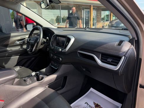 Used 2018 GMC Terrain SLT w/ Preferred Package FWD image 22