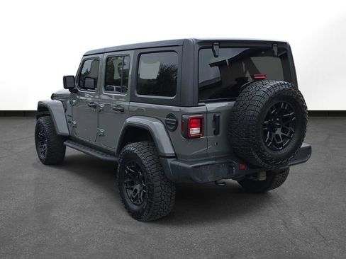 Used 2020 Jeep Wrangler Unlimited Sahara AWD/4WD image 9