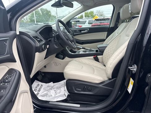 Used 2024 Ford Edge Titanium w/ Equipment Group 301A AWD/4WD image 26