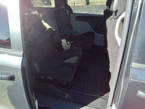 Used 2011 Dodge Grand Caravan Mainstreet w/ PWR Convenience Group image 5