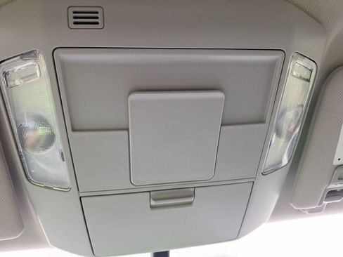 Used 2017 Toyota Tundra SR5 w/ SR5 Upgrade Package image 32