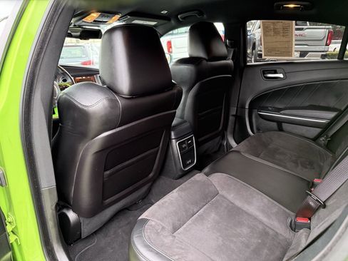 Used 2023 Dodge Charger R/T w/ Plus Group image 25