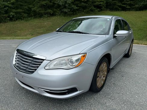 Used 2012 Chrysler 200 LX image 1