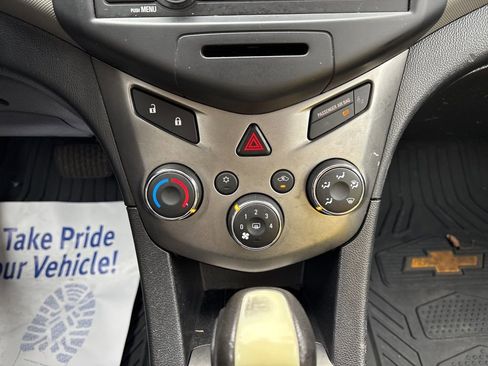 Used 2016 Chevrolet Sonic LS image 32