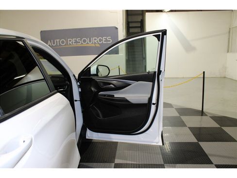 Used 2024 Buick Envista Preferred w/ Advanced Safety Package image 24