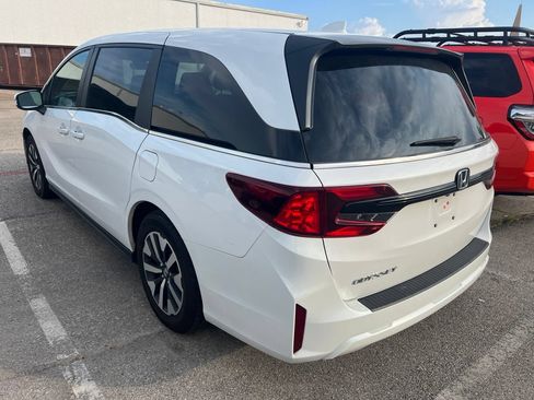 Used 2025 Honda Odyssey EX-L image 6