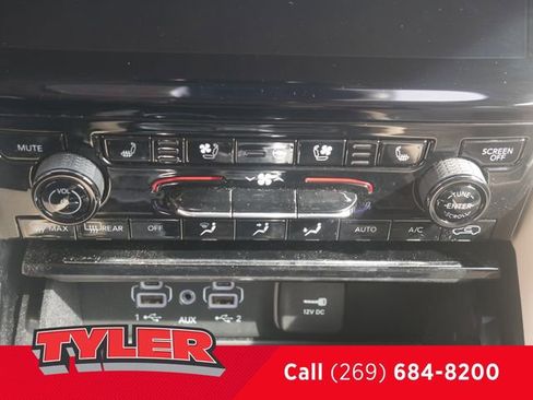 Certified 2022 Jeep Grand Cherokee Limited w/ Luxury Tech Group II AWD/4WD image 30