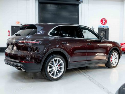 Used 2019 Porsche Cayenne image 8