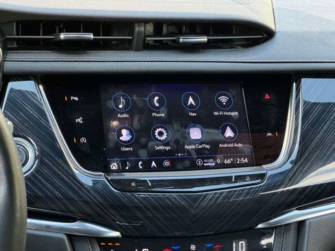 Used 2023 Cadillac XT6 Premium Luxury w/ Technology Package AWD/4WD image 5