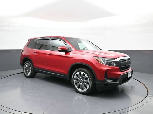 Certified 2024 Honda Passport EX-L image 4