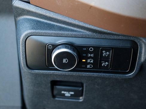 Used 2024 Ford Bronco Outer Banks AWD/4WD image 9