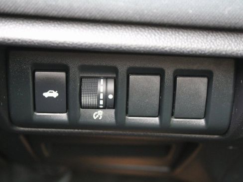 Used 2021 Subaru Legacy Premium image 13