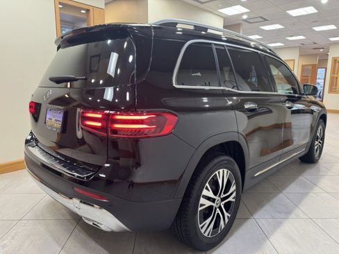 Certified 2025 Mercedes-Benz GLB 250 image 5
