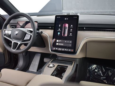 New 2025 Volvo EX90 Ultra image 19