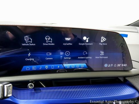 New 2026 Cadillac Optiq Luxury 2 image 13