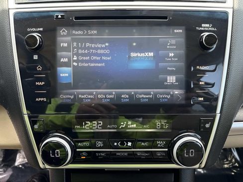 Used 2018 Subaru Outback 2.5i Limited AWD/4WD image 32