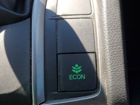 Used 2018 Honda Civic Sport image 20