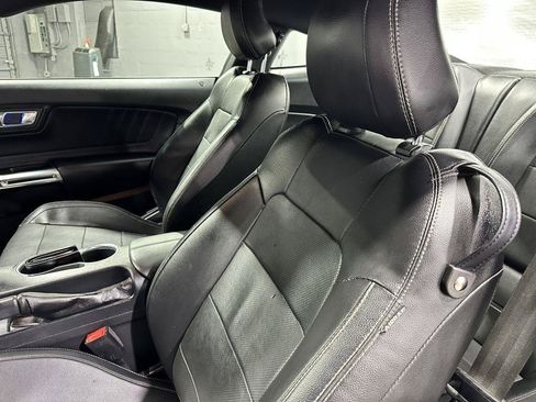Used 2018 Ford Mustang Premium RWD image 22