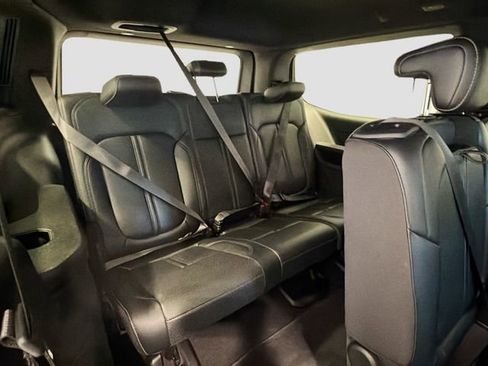 Used 2022 Jeep Wagoneer Series III w/ Convenience Group I image 25