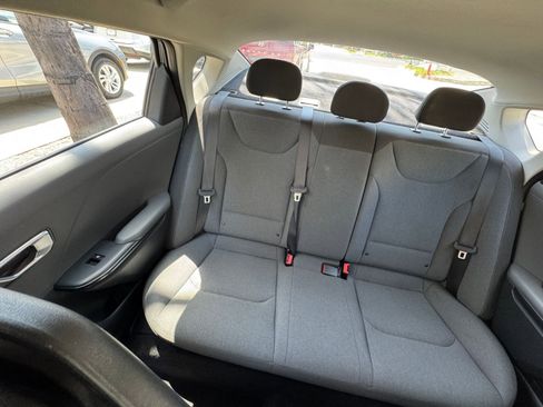 Used 2025 Kia K4 FWD image 39