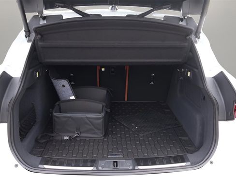 New 2026 Jaguar F-PACE R-Dynamic S image 16