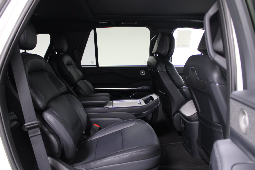 New 2026 Lincoln Navigator Reserve w/ Jet Appearance Package AWD/4WD image 41