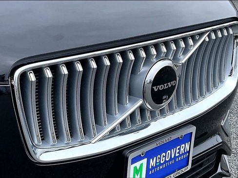 Certified 2025 Volvo XC90 T8 Ultra w/ Lounge Package image 34