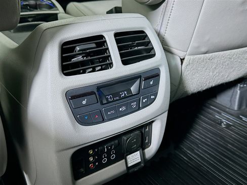 Used 2017 Honda Pilot Elite image 28