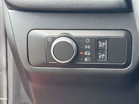 Used 2020 Ford Escape SE FWD image 30