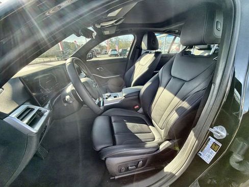 Used 2025 BMW 330i Sedan image 18