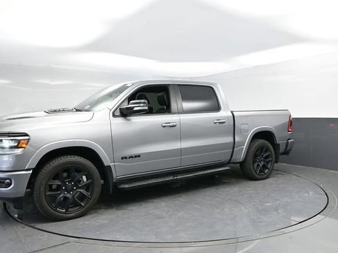 Used 2022 RAM 1500 Laramie AWD/4WD image 7