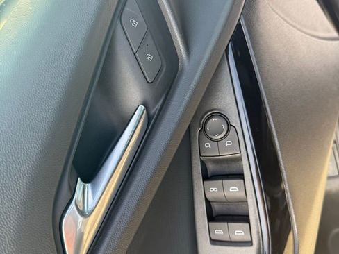 Used 2025 Chevrolet Equinox LT w/ Convenience Package II image 25