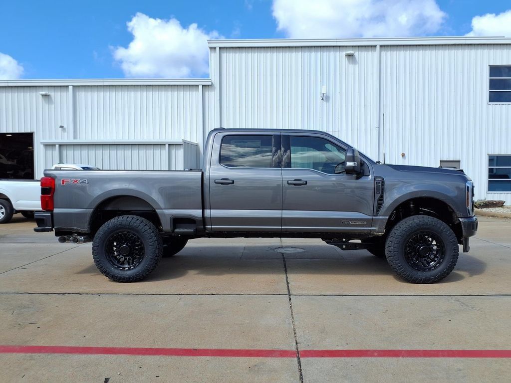 New 2026 Ford F250 Lariat w/ Chrome Package AWD/4WD image 8