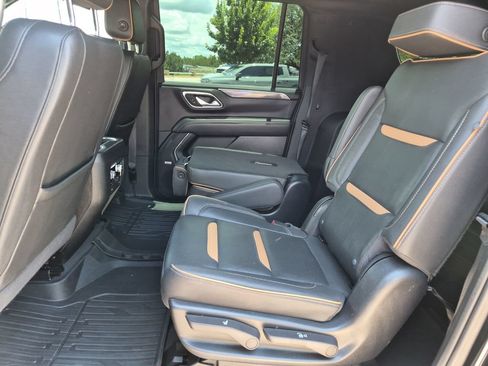 Used 2023 GMC Yukon XL AT4 w/ AT4 Premium Package AWD/4WD image 38