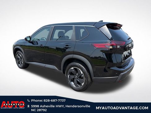 Used 2025 Nissan Rogue SV AWD/4WD image 5