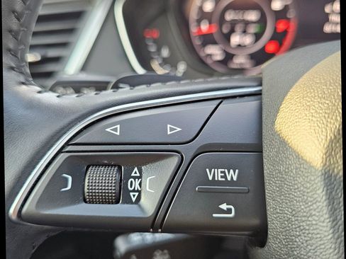 Used 2019 Audi Q5 2.0T Premium Plus w/ Premium Plus Package image 16