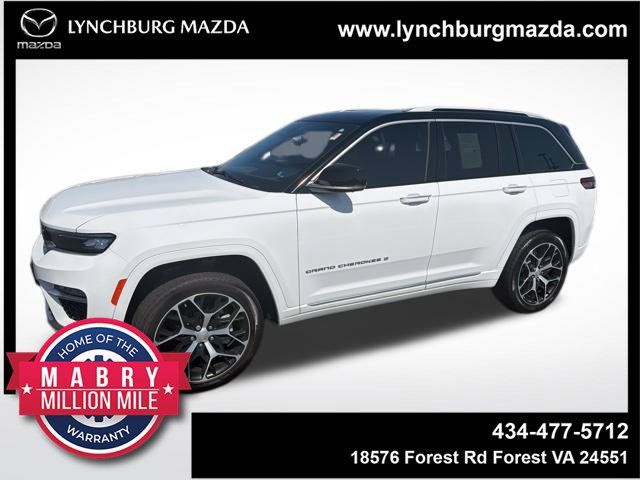 Used 2024 Jeep Grand Cherokee Summit AWD/4WD image 1