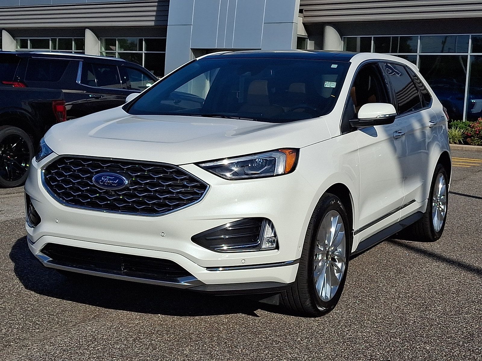 Used 2024 Ford Edge Titanium w/ Titanium Elite Package AWD/4WD image 4
