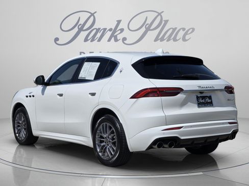 Used 2024 Maserati Grecale GT AWD/4WD image 3