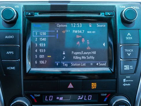 Used 2015 Toyota Camry XSE FWD image 22