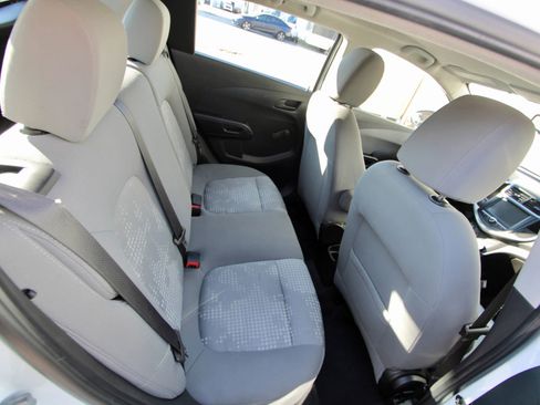 Used 2017 Chevrolet Sonic LT image 17