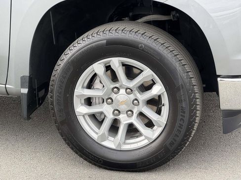 Certified 2023 Chevrolet Silverado 1500 LT AWD/4WD image 8
