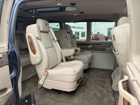 Used 2025 Chevrolet Express 2500 w/ Driver Convenience Package RWD image 34