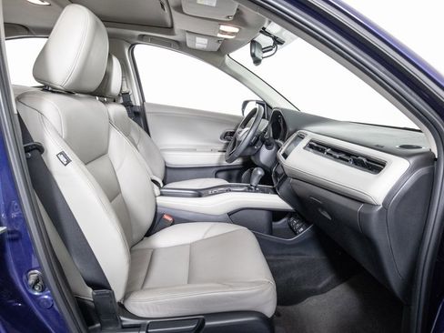 Used 2017 Honda HR-V EX-L image 8